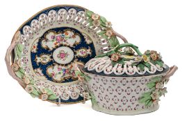 A fine First Period Worcester chestnut basket,