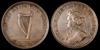 A Queen Anne silver medallion, rare, Concordia Britannorum.