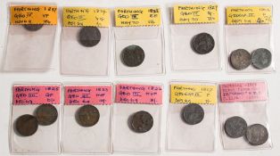 Thirteen mixed copper farthings: including GRIII, GRIV and WRIV.