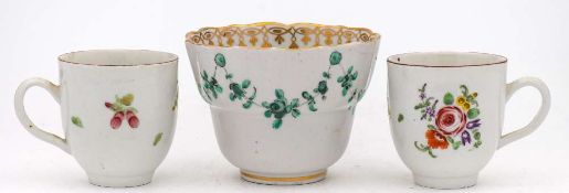 A pair of Champion's Bristol polychrome coffee cups and a green monochrome bowl: the cups painted
