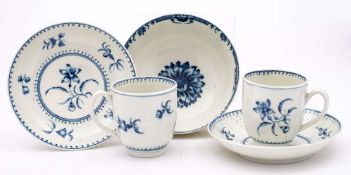A pair of First Period Worcester blue and white coffee cups and saucers and a similar bowl: the