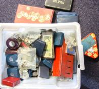 A quantity of crown sized coins and currency: (qty)