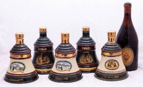 Five Bells Christmas Whisky bottles: 1988/89/90/92 & 93 and bottle of Bass 'Prince of Wales Brew