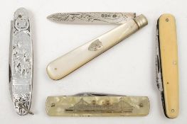 An Edwardian silver and mother of pearl fruit knife, maker Joseph Round & Son, Sheffield 1903,