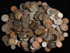 A collection of miscellaneous world coins:.