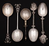 A pair of Victorian silver spoons, maker Goldsmiths & Silversmiths, London,
