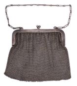 A Continental silver mesh evening purse, bears import marks for London, 1918: 192gms, 6.18ozs.