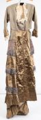 An Edwardian green cotton and silk dress: with white lacework collar,