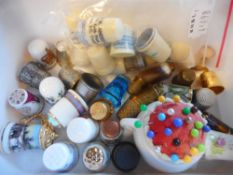 A collection of porcelain,