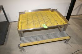 S/S Platform, with Plastic Grating, Overall Dims.: Aprox. 48