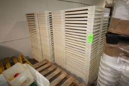 Plastic Trays, Internal Dims.: Aprox. 28