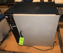 Gallenkamp Lab Incubator, Plus Series, Cat. # INC 200 130A, 110V