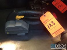 Transpak portable cordless strapping machine