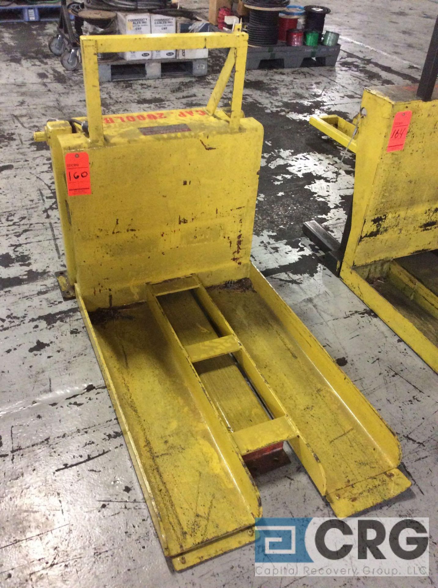 Presto CR7+20 electric/ hydraulic tipping table lift, 2000 lb capacity