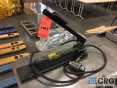 Simplex port-o-power, 2850 PSI max pressure