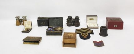 Assortment of collectable items to include binoculars, cloth badges, boxes, cases, cufflinks,