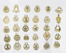 Collection of assorted horse brasses to include examples with Masonic symbol, rooster, thistle,