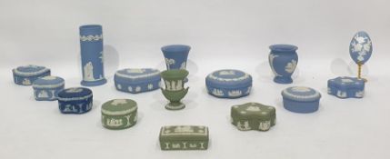 Large quantity of Wedgwood Jasperware trinket boxes, heart shaped and other pin trays, small