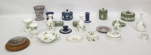 Quantity of Wedgwood china trinketware 