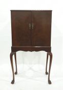 Mahogany cocktail cabinet, centre table, nest of three coffee tables and a dressing table stool (4)