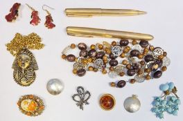 Pair of Parker rolled 10ct gold pens in a box and a collection of costume jewellery to included