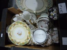 Quantity of assorted ceramics including Grindley 'The Selkirk' plates, Aynsley dessert bowls, Foley,