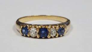 18ct gold, sapphire and diamond five-stone ring set two old cut diamonds and three sapphires, 2.9g