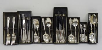 Late 20th century sterling silver table flatware service of plain form with pointed handle,