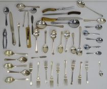 Quantity of plated flatware and servers (1 box)
