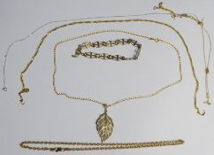 9ct gold leaf pendant on 9ct gold chain, 4.9g approx, a 9ct gold chain necklace, 0.9g approx, a