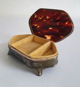 1920's silver and tortoiseshell lidded lozenge-shaped jewellery box, the tortoiseshell mounted lid