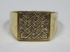 Gold square-shaped gentleman's ring set with diamond chips (unmarked), 5.8g approx total