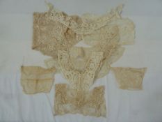 Selection of lace collars, insets, trimming and undyed lace (1 bag)