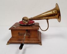 Varaphone table-top gramophone in wooden case with brass trumpet