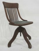 Early 20th century oak office swivel chair