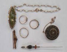 18ct gold, pearl, enamel and turquoise ring, with central turquoise and four pearls in guilloche