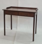 Early 20th century mahogany washstand, the part galleried rectangular top with moulded edge above