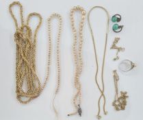 9ct gold chain bracelet, 1.6g in total, gold-coloured chain necklaces, clip-on earrings, graduated