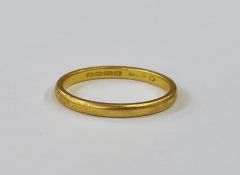 22ct gold wedding ring, 3.1g approx