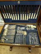 Oak canteen of Mappin & Webb electroplated cutlery, 76 pieces