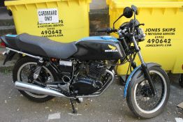 A HONDA MOTORBIKE, BLACK, 1981, 248cc, VFK507X