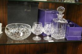 A COLLECTION OF BOXED GLASS TO INCLUDE EDINBURGH CRYSTAL AND THOMAS WEBB, DECANTER, FRUIT BOWLS