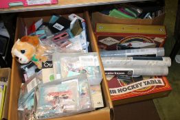 A QUANTITY OF NEW ITEMS TO INCLUDE BABY'S SUNGLASSES, A CRAZY DOG, TWO BOXED AIR HOCKEY GAMES A/F,