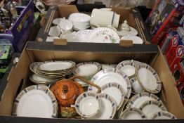 TWO TRAYS OF CERAMICS TO INCLUDE MINTON, WEDGWOOD, ROYAL ALBERT ETC