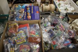 A LARGE QUANTITY OF MCDONALDS TOYS