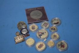 A QUANTITY OF COLLECTORS' COINS AND BADGES