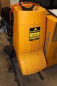 A McCULLOCH MB389 SHREDDER H/C