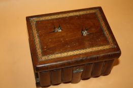 AN ANTIQUE SORRENTO WARE PUZZLE BOX