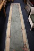 A MODERN CHINESE WOOLEN RUNNER RUG L-345 CM W-72 CM