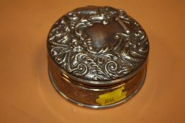 A HALLMARKED SILVER MOUNTED TRINKET BOX